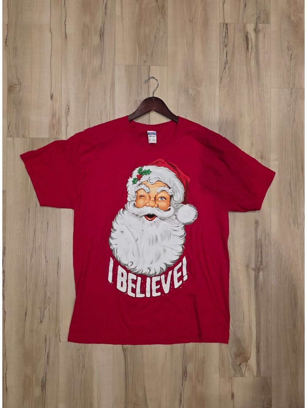 Jerzees Red Santa Claus 'I Believe!' Graphic T-Shirt Large